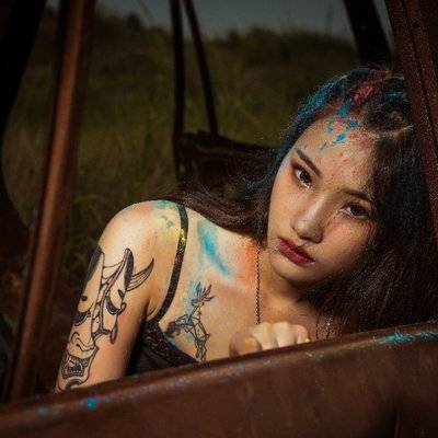 情绪模特