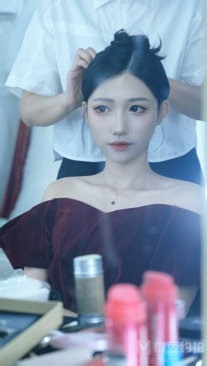 妆容模特