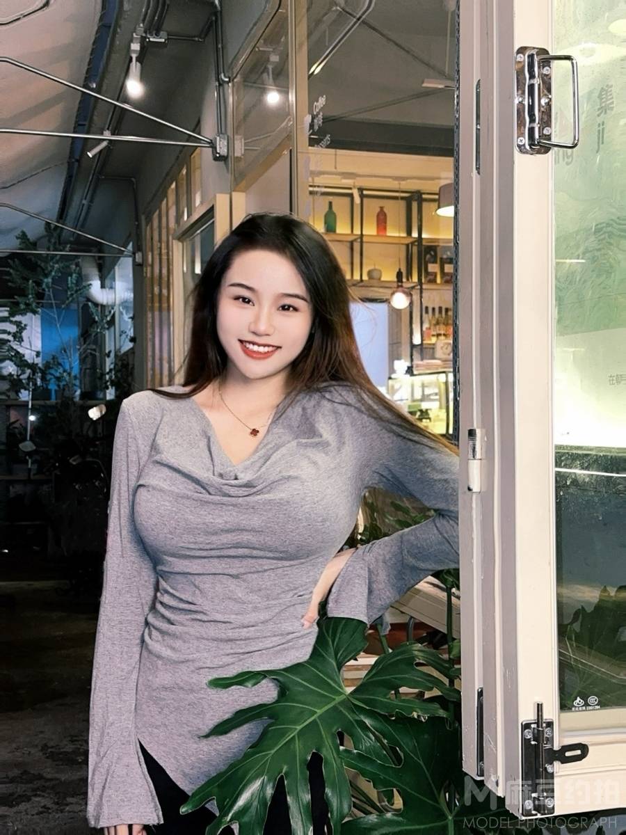 纪实模特