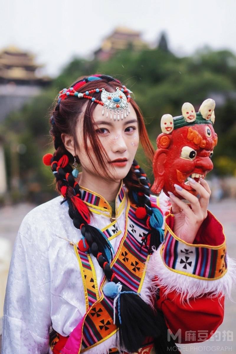 妆容模特