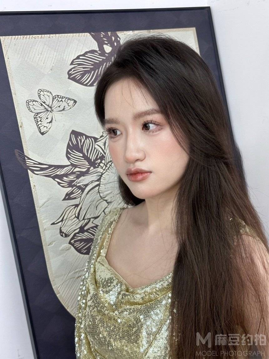 妆容模特
