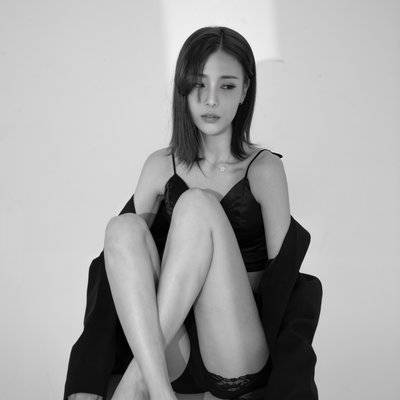 黑白模特