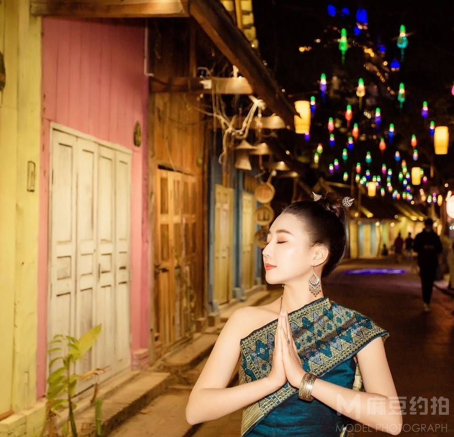 夜景模特