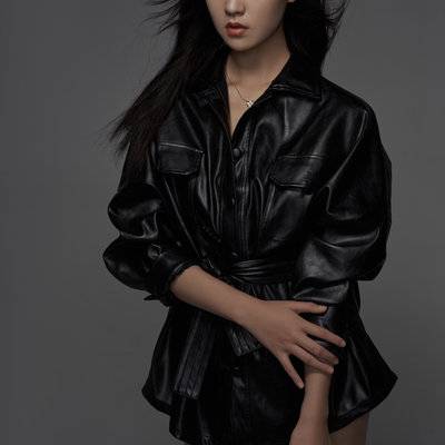 黑白模特