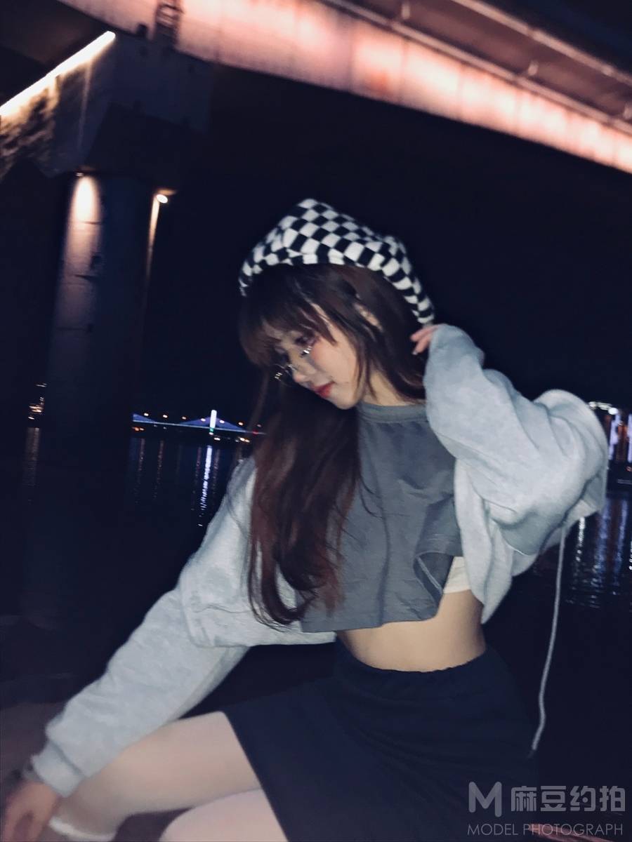 夜景模特