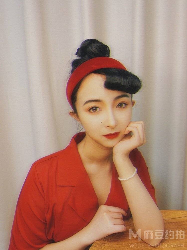 妆容模特