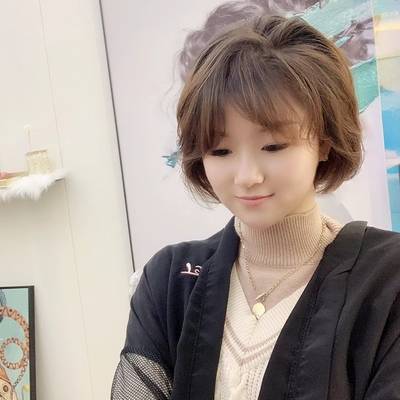 黑白模特