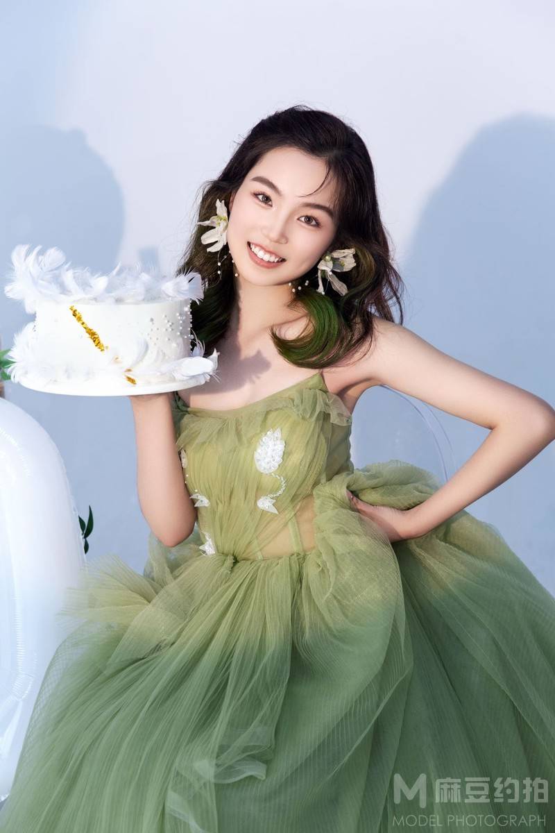 妆容模特