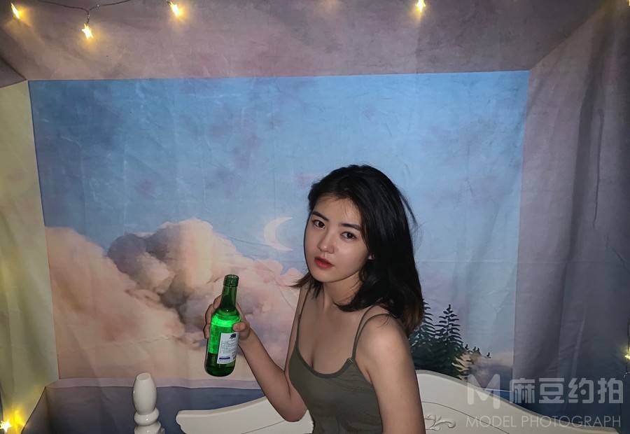 黑白模特