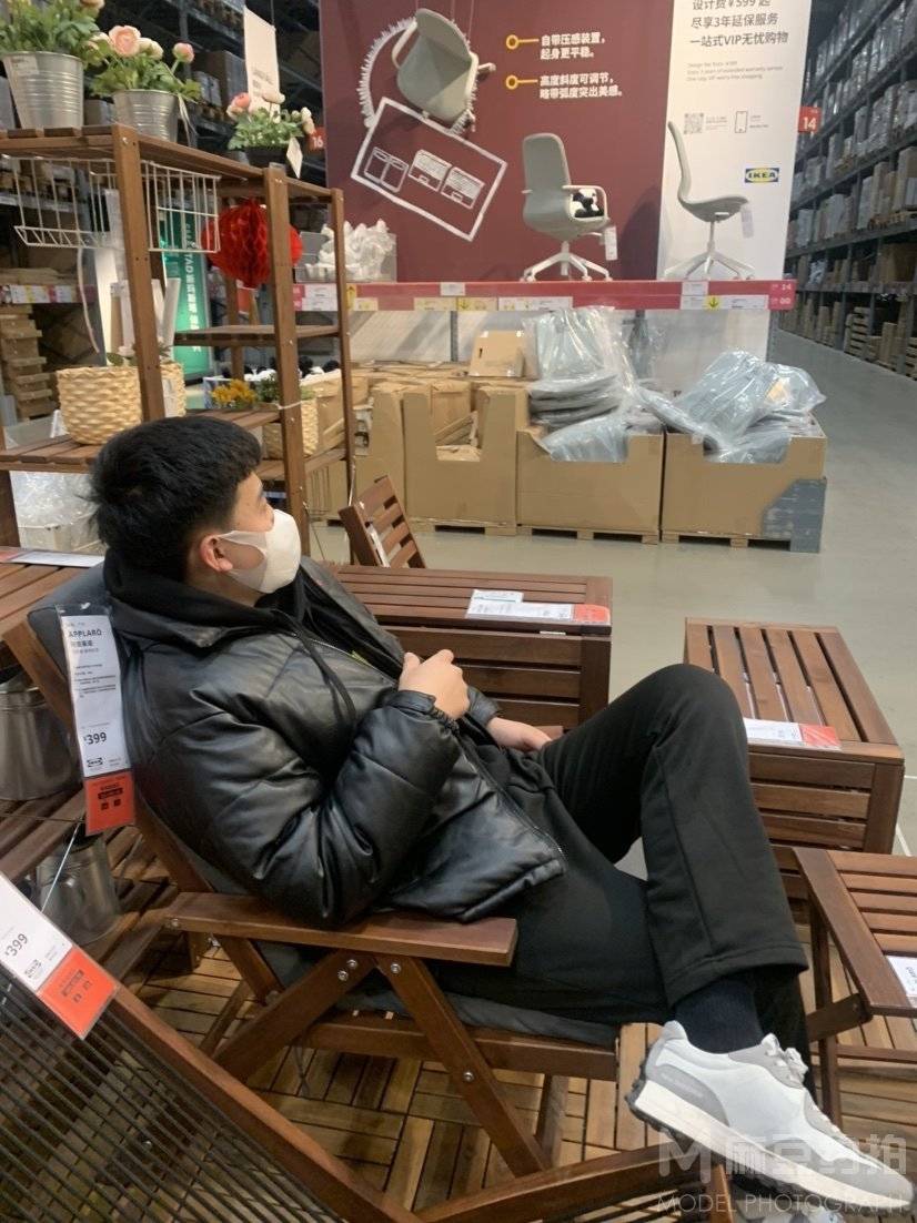 黑白模特