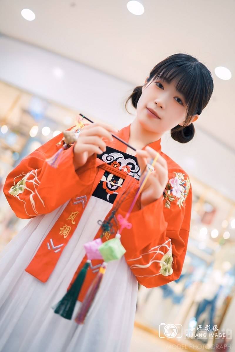 汉服模特
