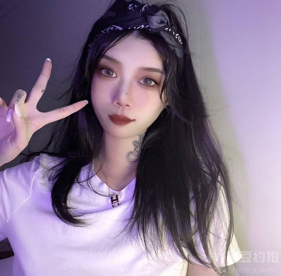 暗黑模特