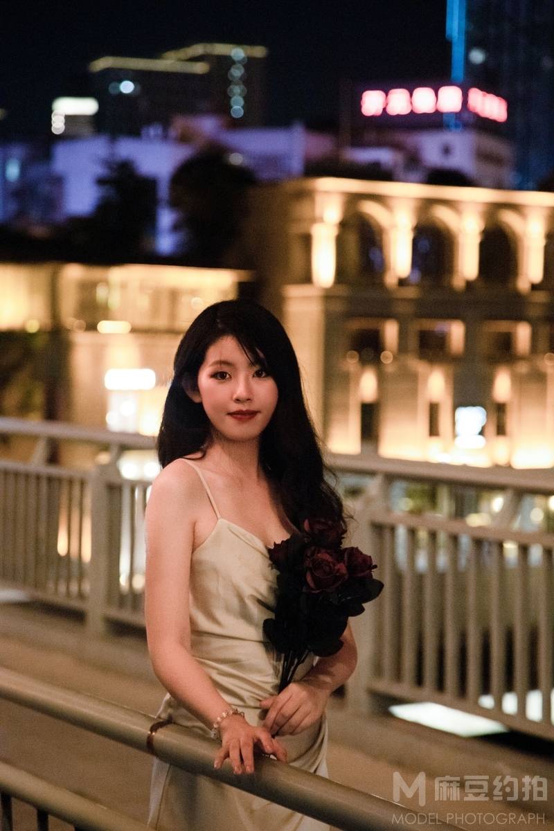 夜景模特