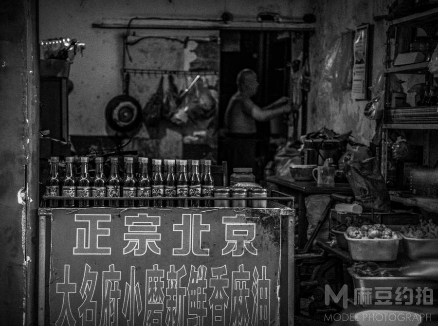 黑白模特