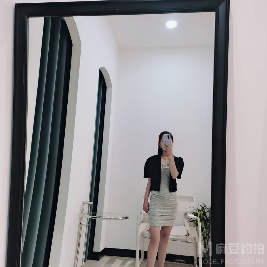 纪实模特