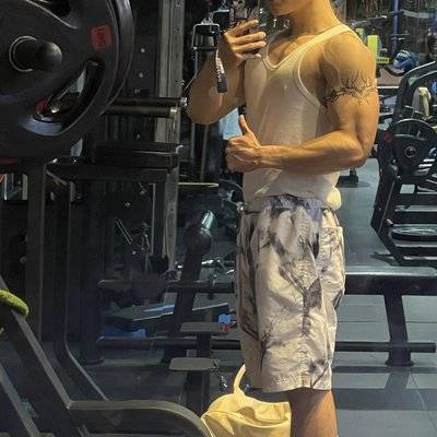 黑白模特