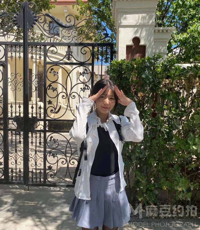 校园模特