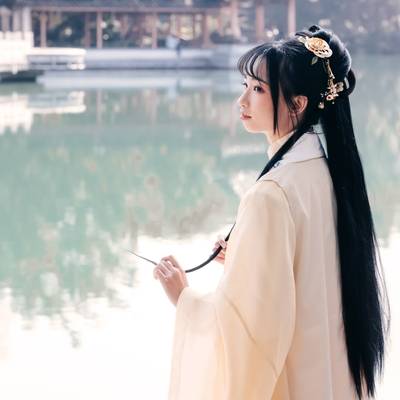 汉服模特