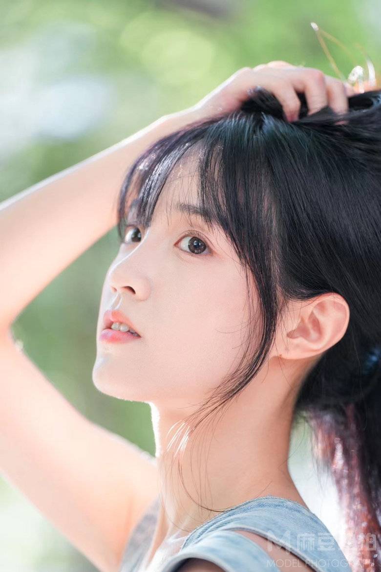 清新模特