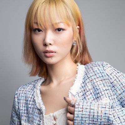 黑白模特