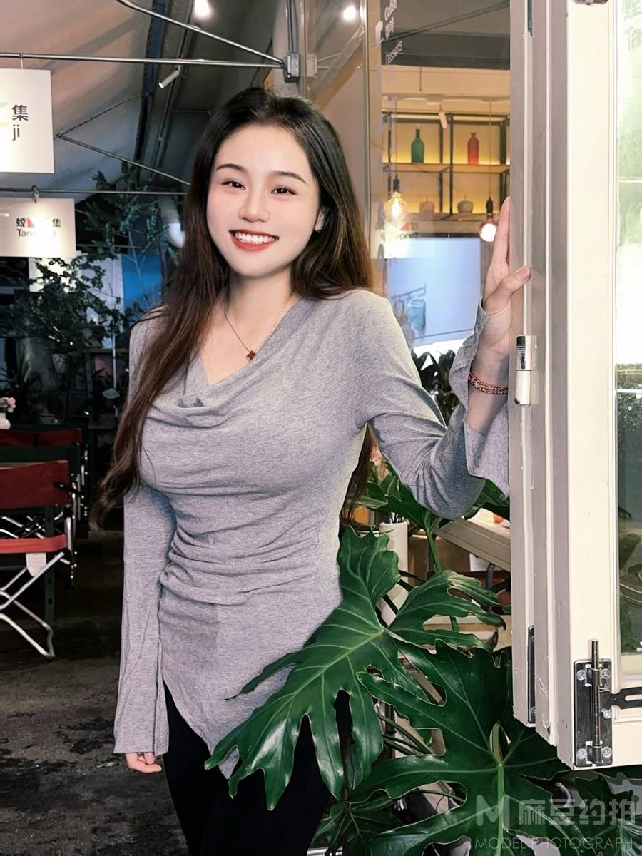 纪实模特