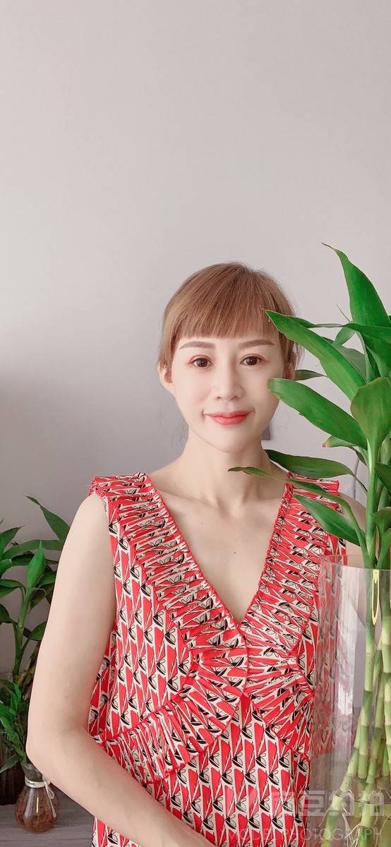黑白模特