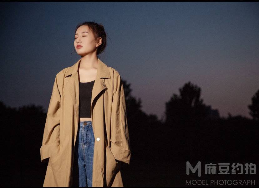 夜景模特