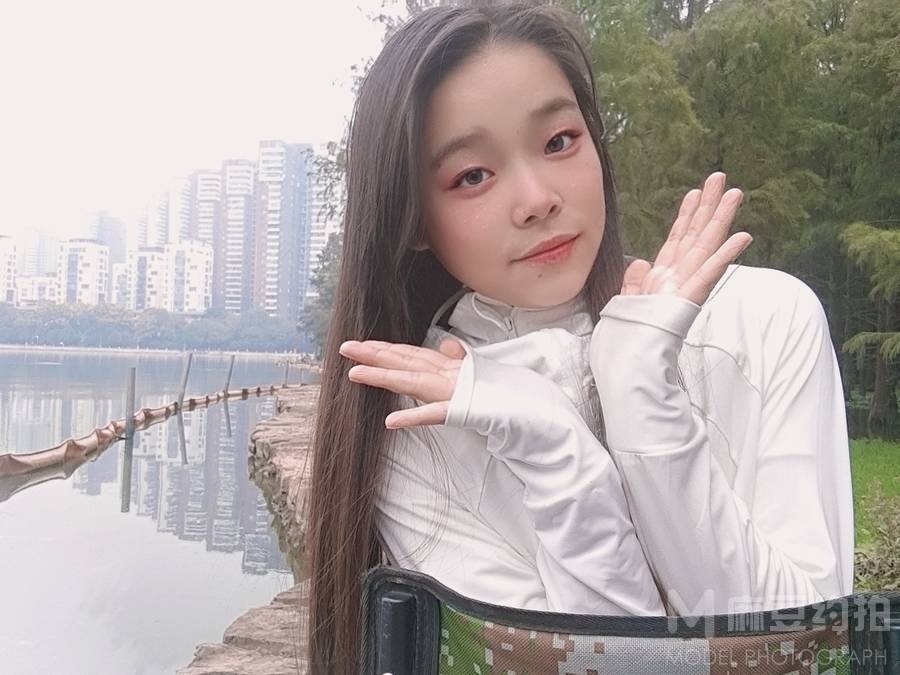 少女模特