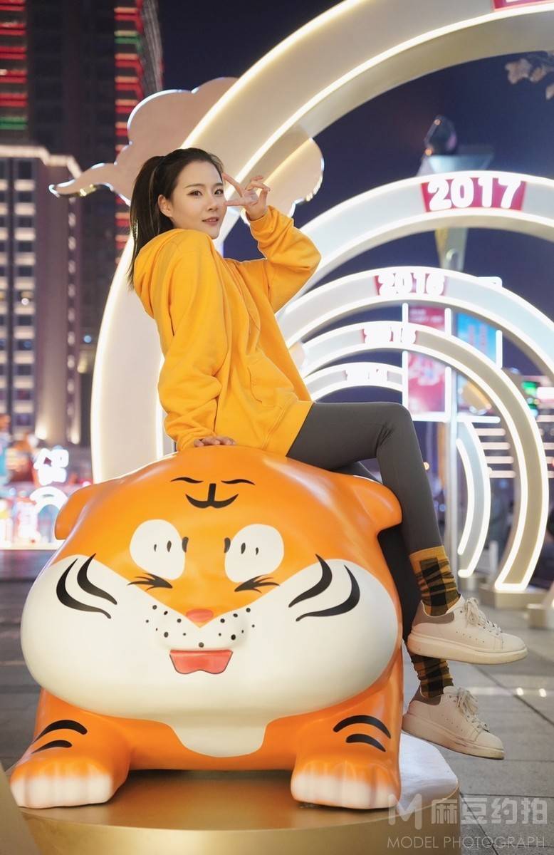 校园模特