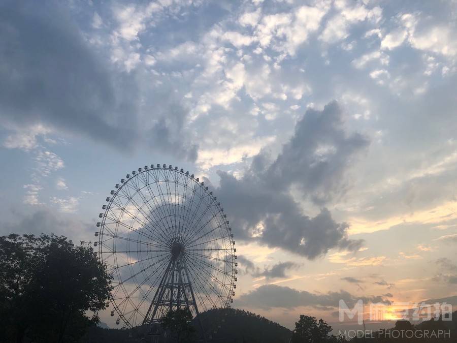 校园模特