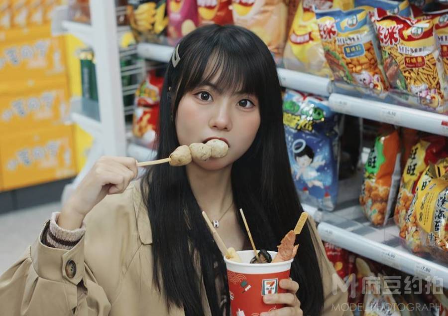 胶片模特