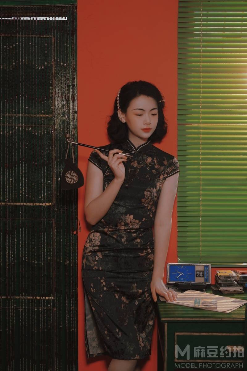 胶片模特