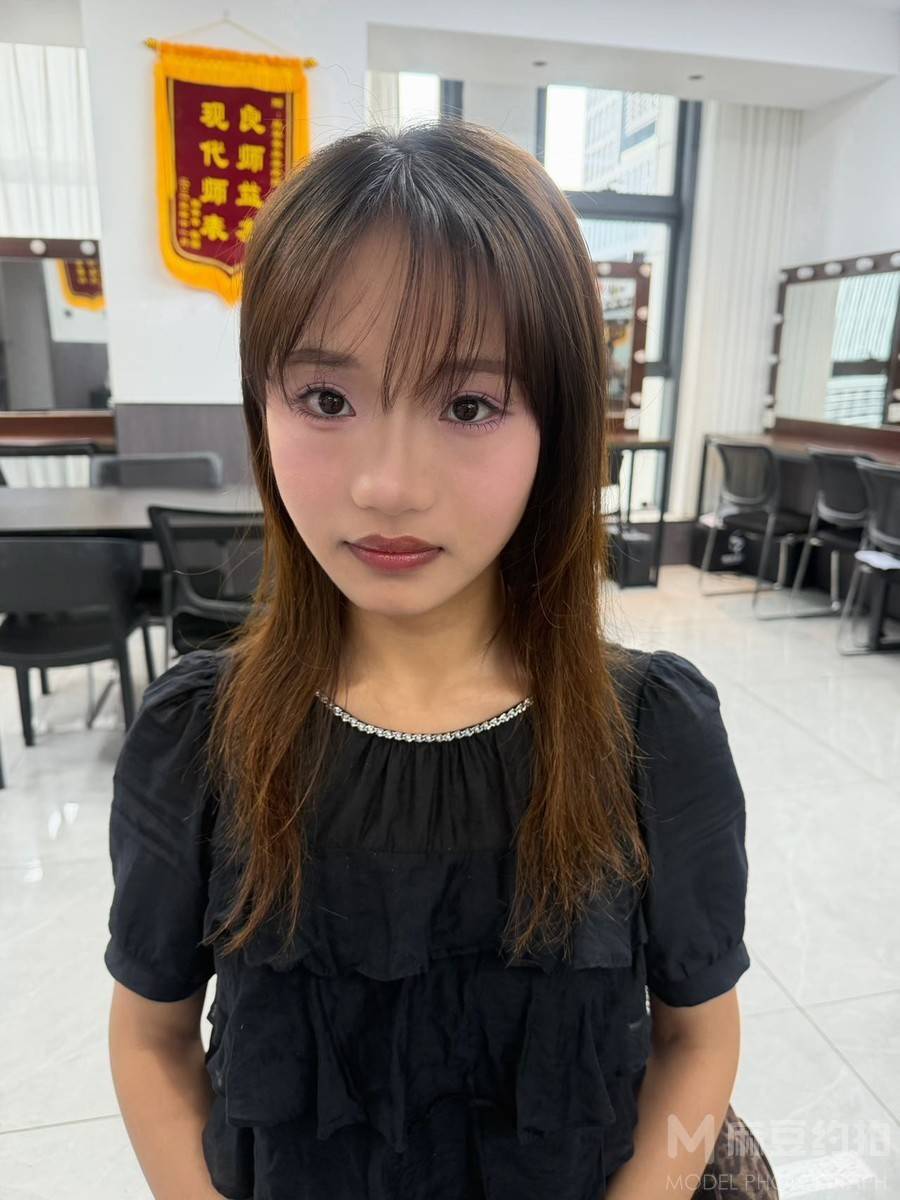 妆容模特