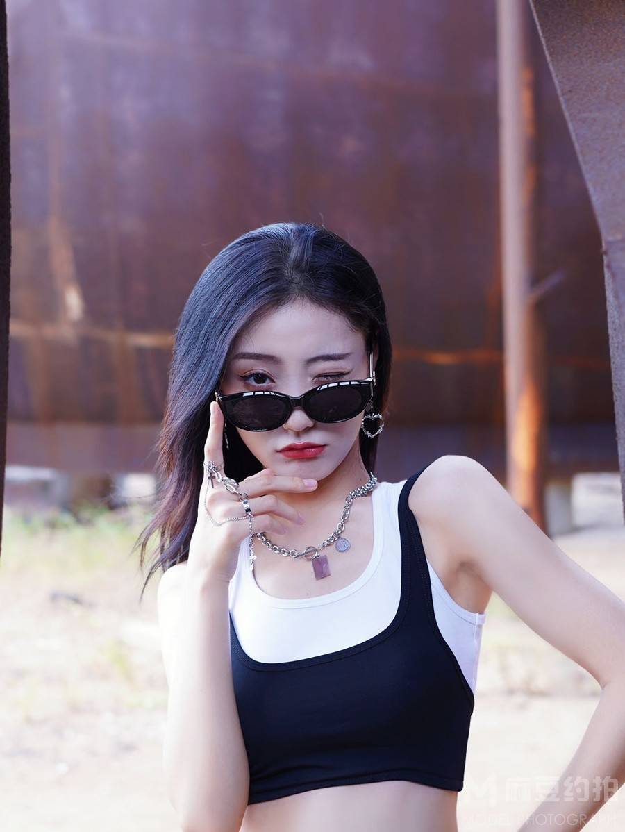 暗黑模特