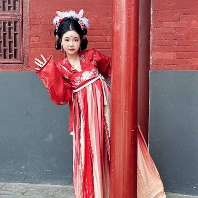 汉服模特