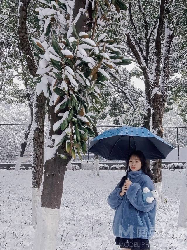 校园模特