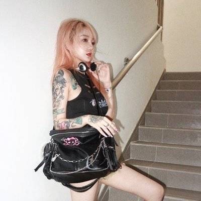 暗黑模特