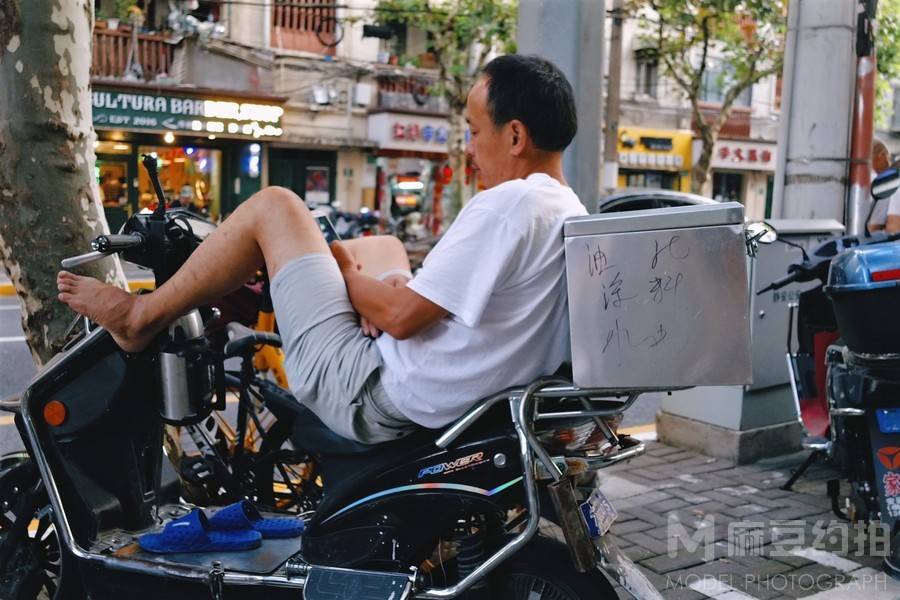 胶片模特