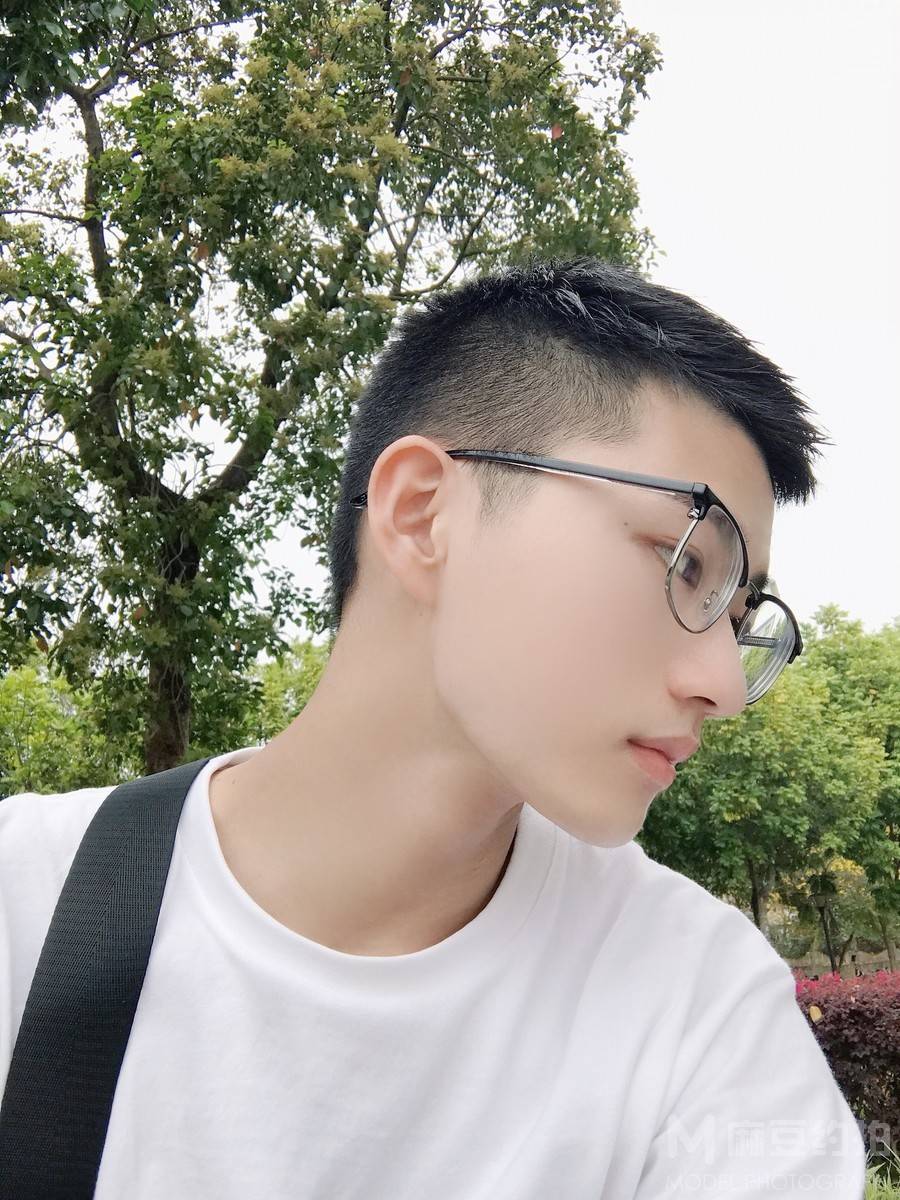 商务模特