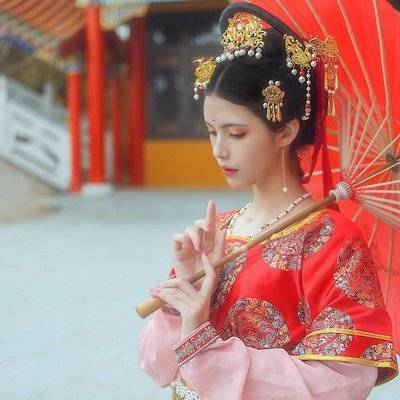 汉服模特