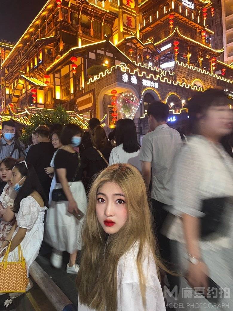妆容模特