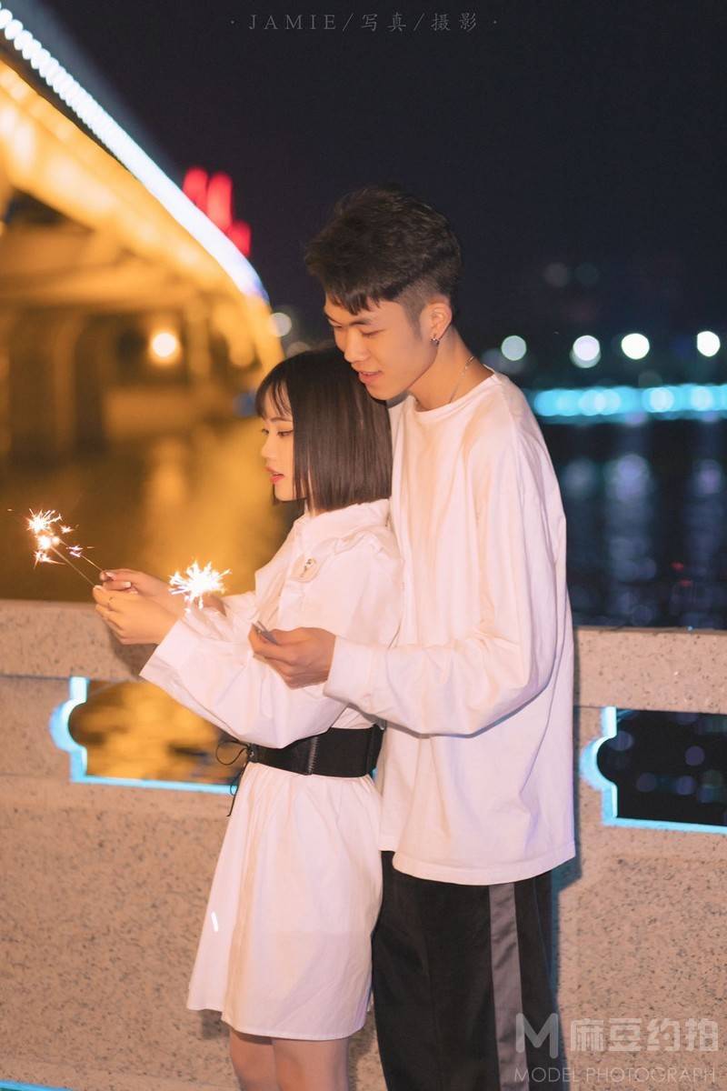 情侣模特