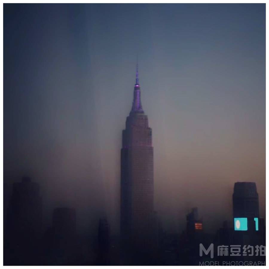 黑白模特