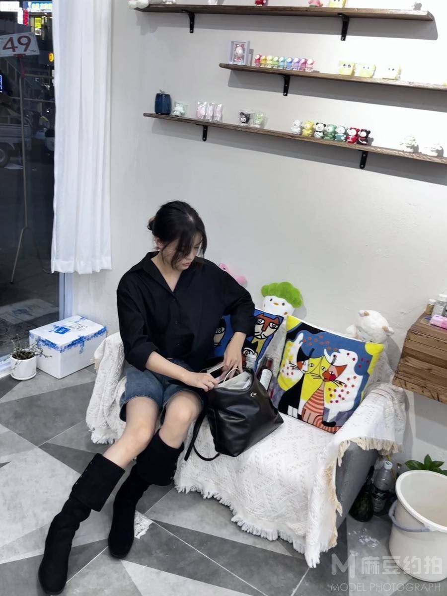 妆容模特