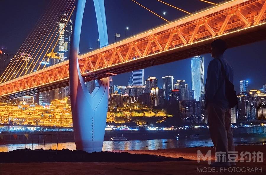 夜景模特