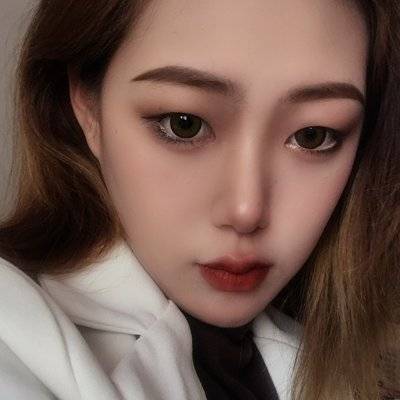黑白模特