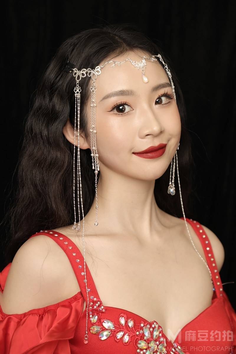 妆容模特