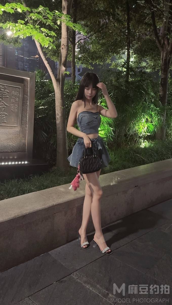 清新模特