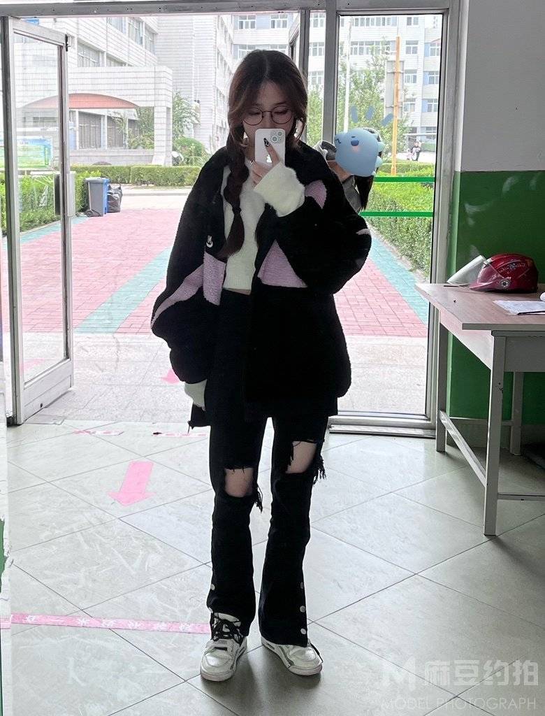 校园模特