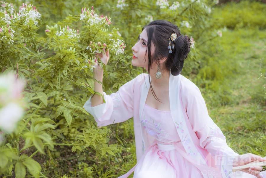 汉服模特